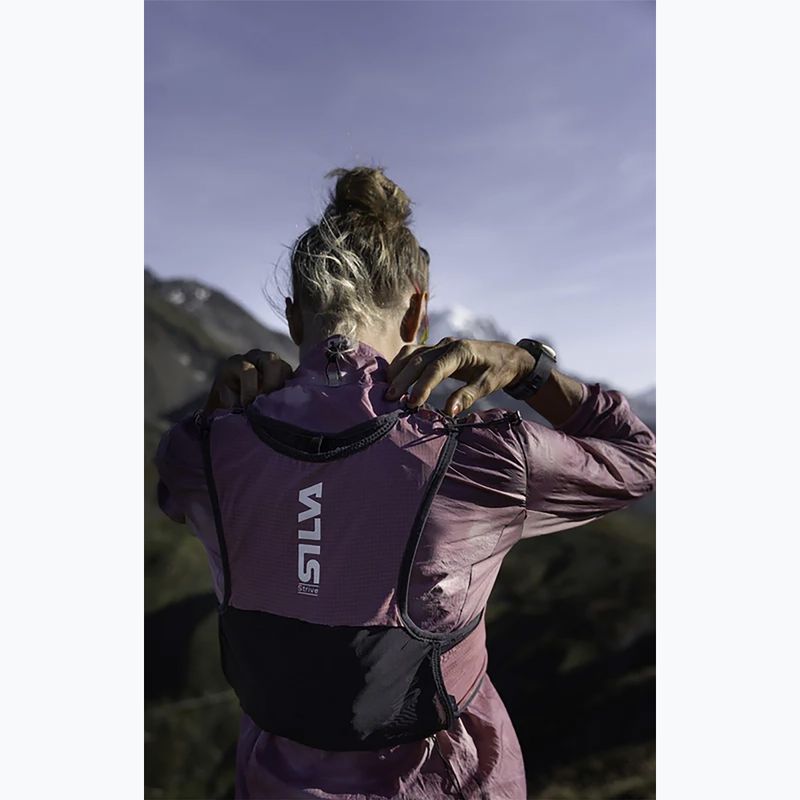 Жилетка за бягане Silva Strive 5L Vest rose 14