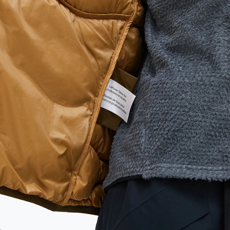 Дамско пухено яке Peak Performance Helium Down Hood meadow moss/sierra sand 5