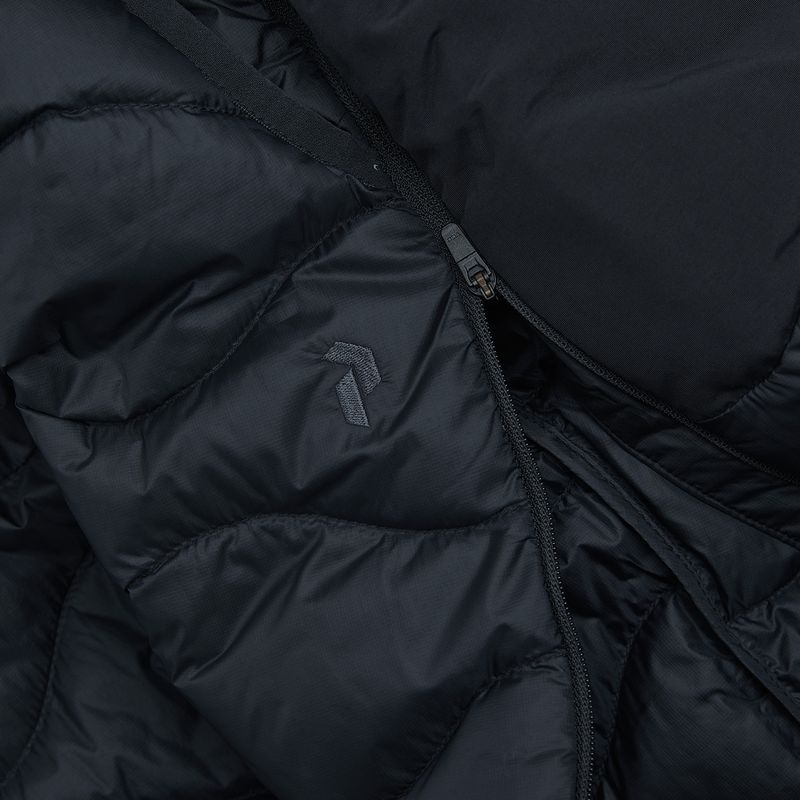 Дамски шорти Peak Performance Helium Down black 4