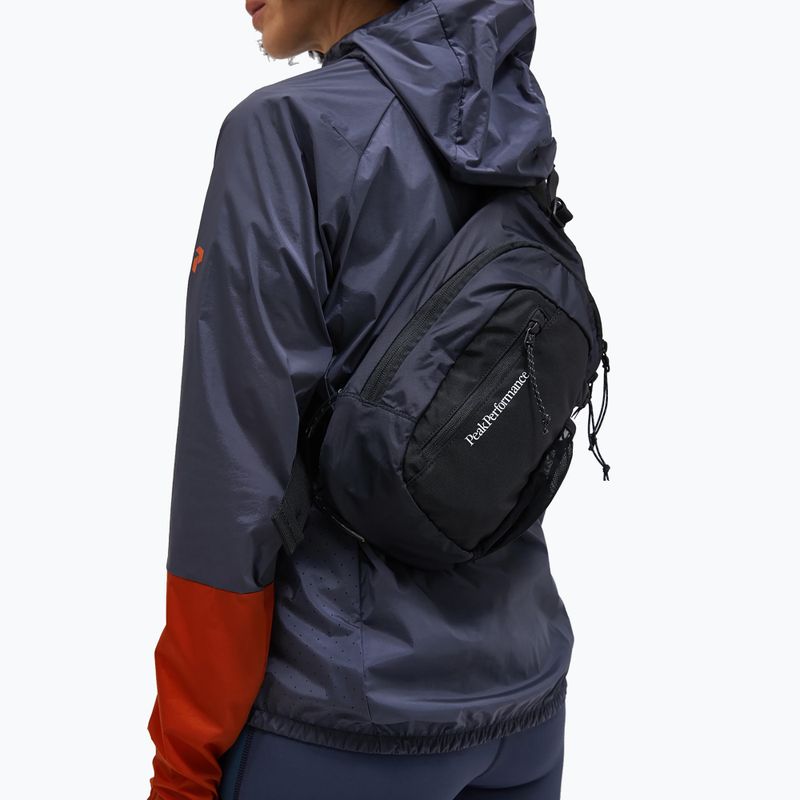 Чантичка за кръста Peak Performance Outdoor Slingbag 4.5 l black 7