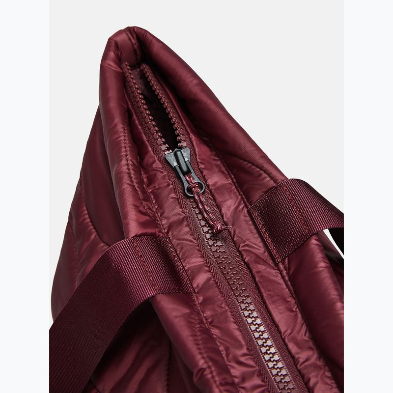 Чанта Peak Performance Helium Tote 6 l porto 2