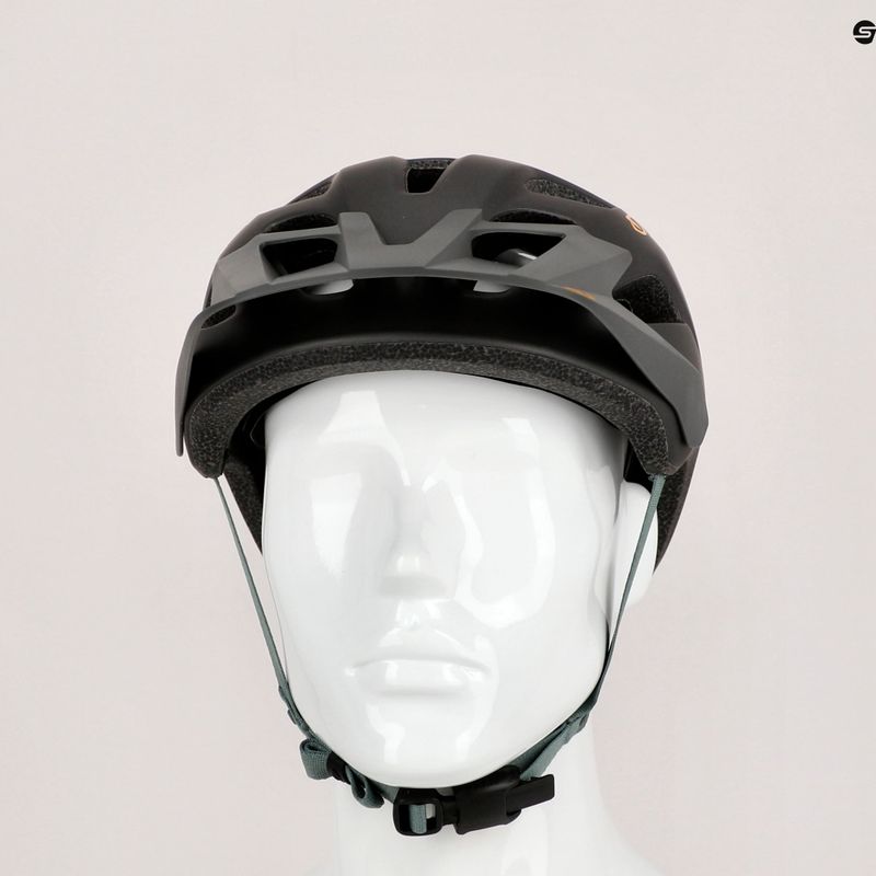 Каска за велосипед Giro Fixture черна GR-7129939 9