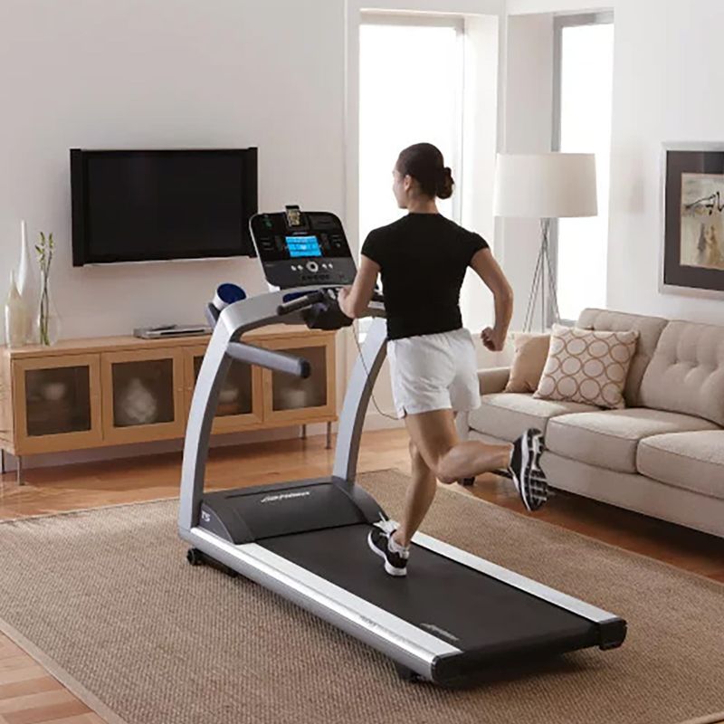 Life Fitness T5 Track електрическа бягаща пътека T5-XX01-0103_HCT5-000X-0103 3