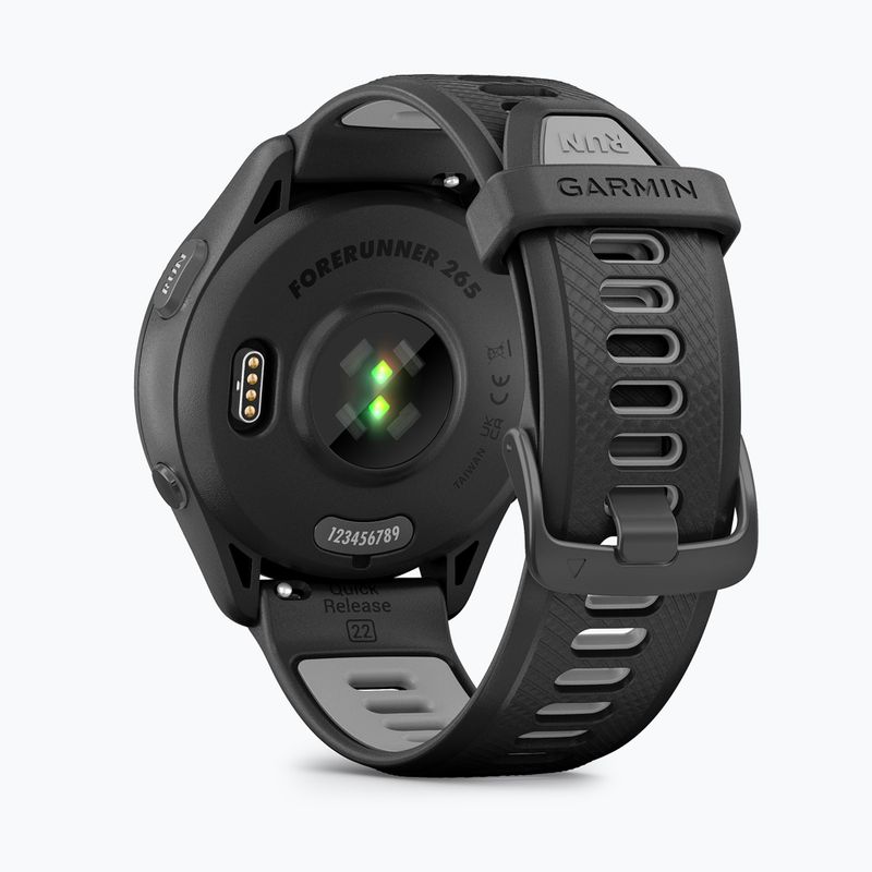 Часовник Garmin Forerunner 265 black/light gray 4