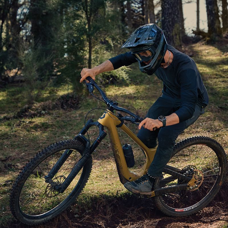 Часовник Garmin Fenix 8 Pro 51 mm Amoled sapphire/graphite/black 15