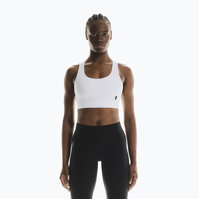 Спортен сутиен On Core white