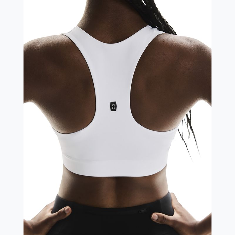 Спортен сутиен On Core white 6