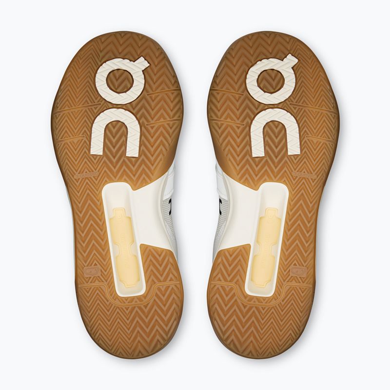 Дамски тенис обувки On Running The Rodger Clubhouse Pro W white/ivory 3