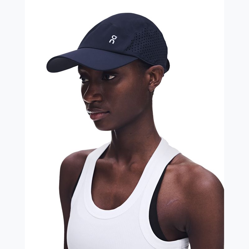 Шапка с козирка On Lightweight navy 4