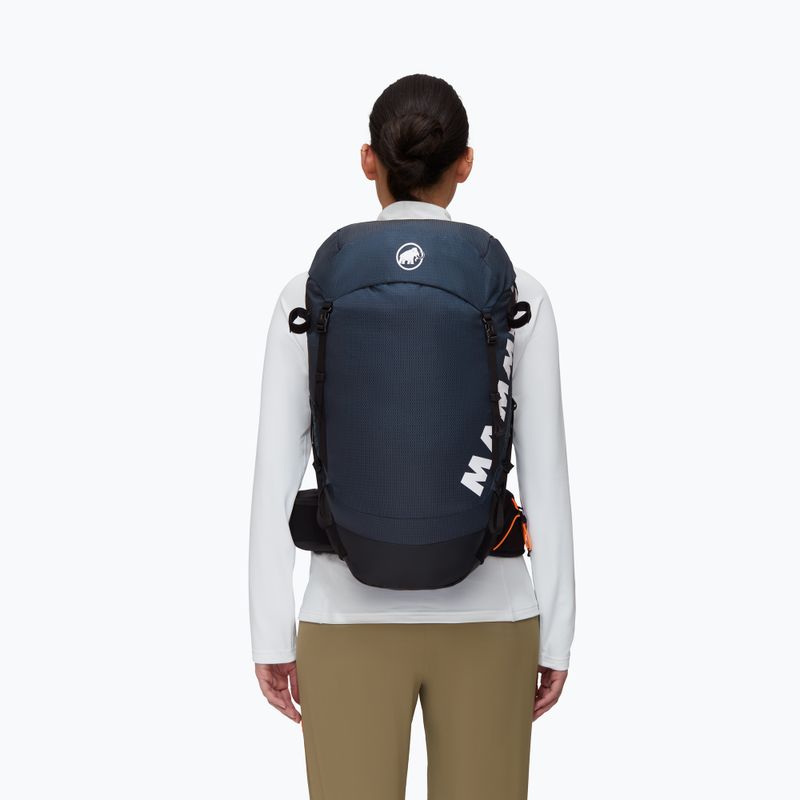 MAMMUT Ducan 24 l Туристическа раница за жени тъмно синьо 8