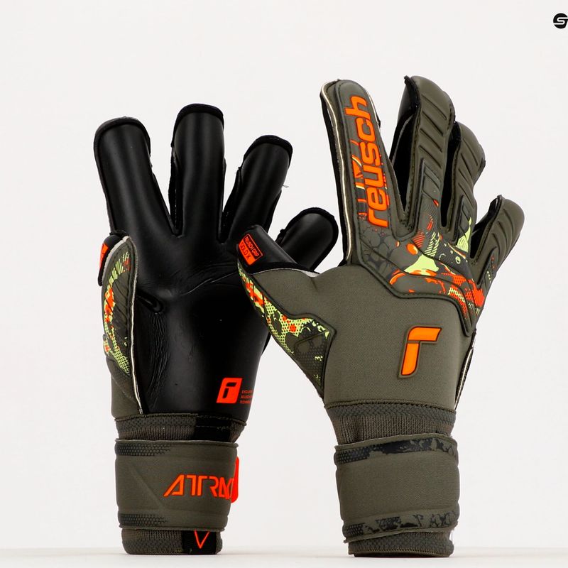 Reusch Attrakt Gold X Evolution Cut вратарски ръкавици зелени 5370064-5555 13