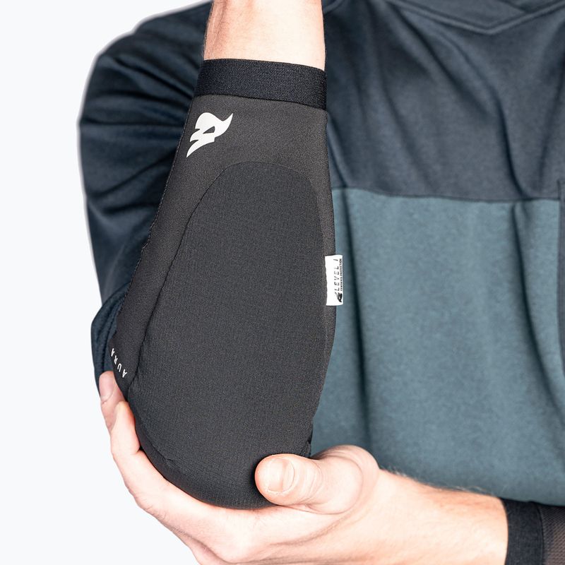 Протектори за лакти Bluegrass Aura black 4