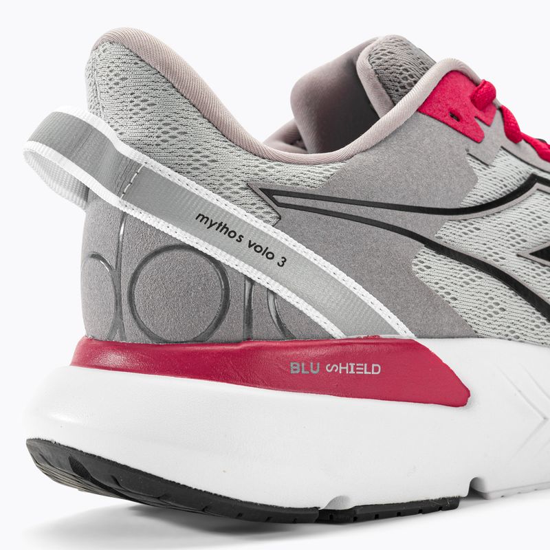 Мъжки обувки за бягане Diadora Mythos Blushield Volo 3 silver dd/black/alloy 9