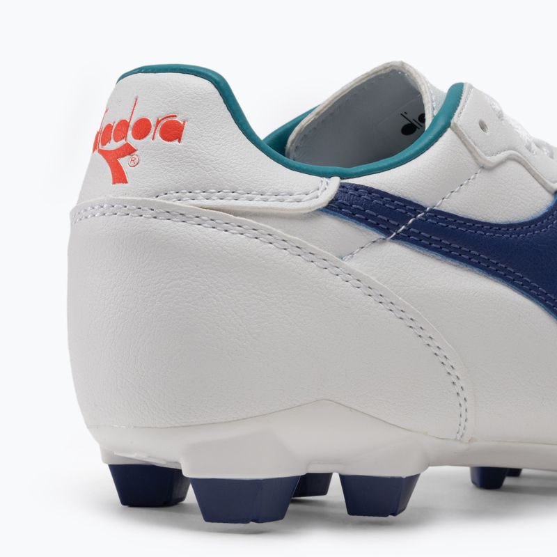 Детски футболни обувки Diadora Brasil 2 R LPU JR бяло/насиво 9