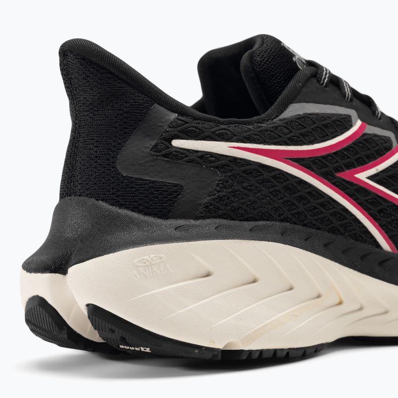 Дамски обувки за бягане Diadora Strada black/whisper white 9