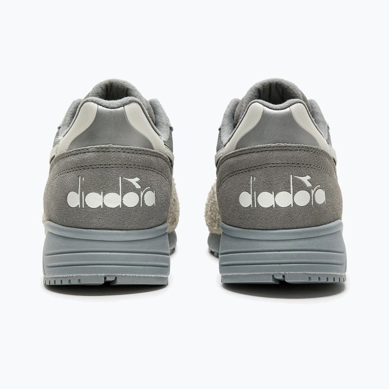 Diadora N902 Hairy Suede melange сиви обувки 12