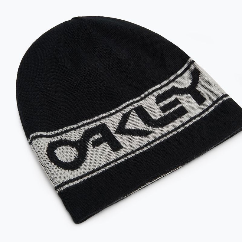 Зимна шапка Oakley TNP Reversible blackout/white 2