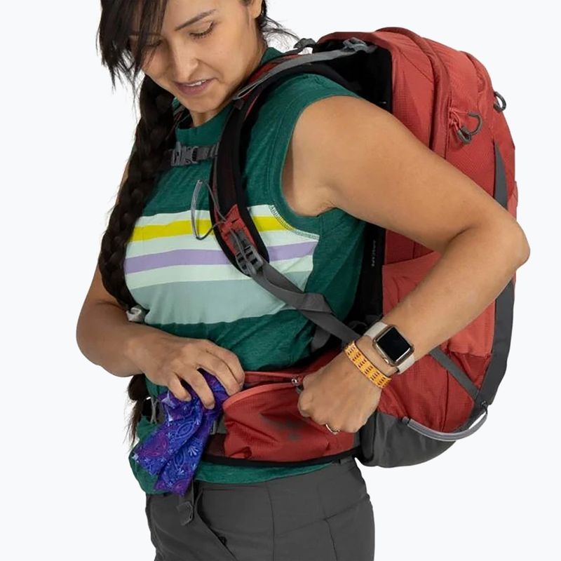 Osprey Tempest 22 l red pampas/coal grey дамска туристическа раница 7