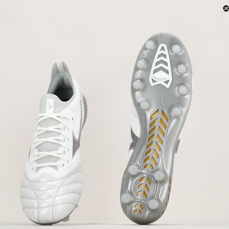 Мъжки футболни обувки Mizuno Morelia Neo III Beta Elite бели P1GA239104 11
