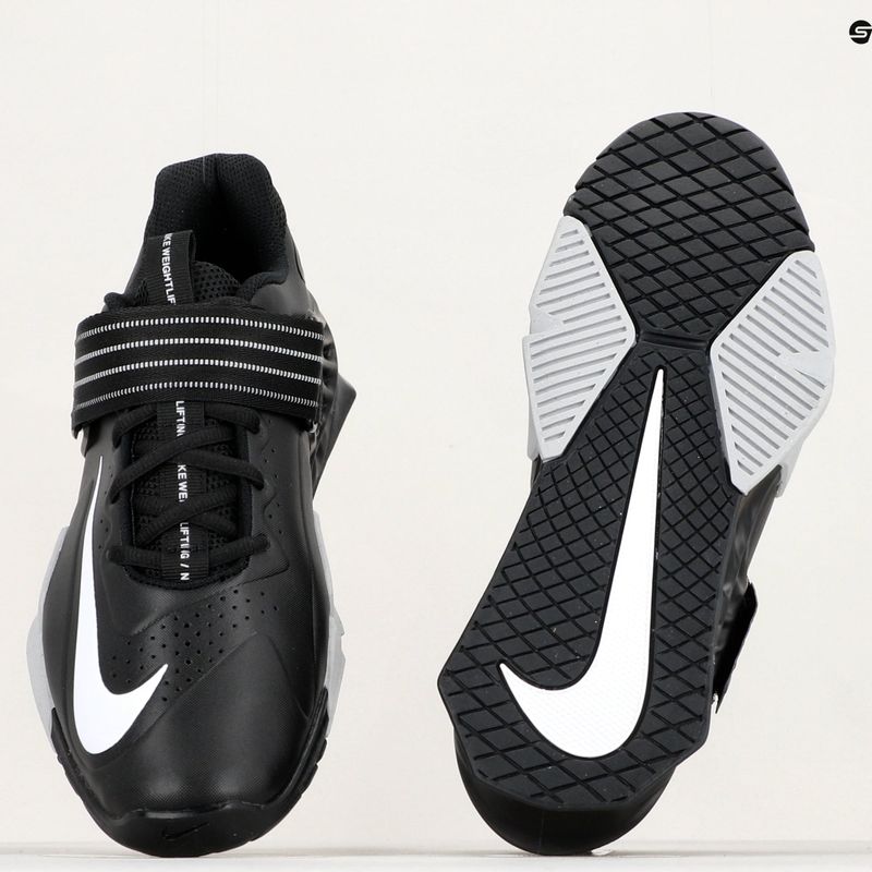 Nike Savaleos обувки за вдигане на тежести черни CV5708-010 12