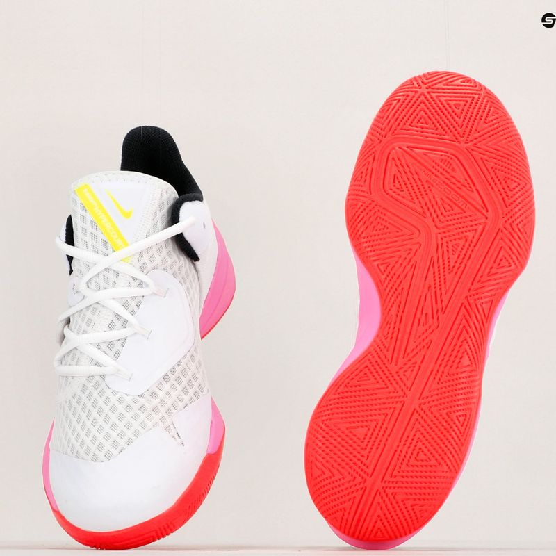 Обувки за волейбол Nike Zoom Hyperspeed Court SE бели/черни/яркочервени 12