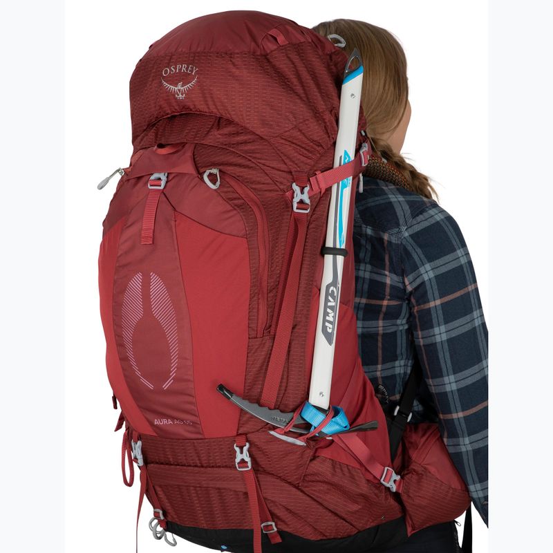 Дамска раница за трекинг Osprey Aura AG 65 l M-L berry sorbet red 9