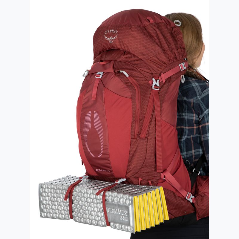 Дамска раница за трекинг Osprey Aura AG 65 l M-L berry sorbet red 11