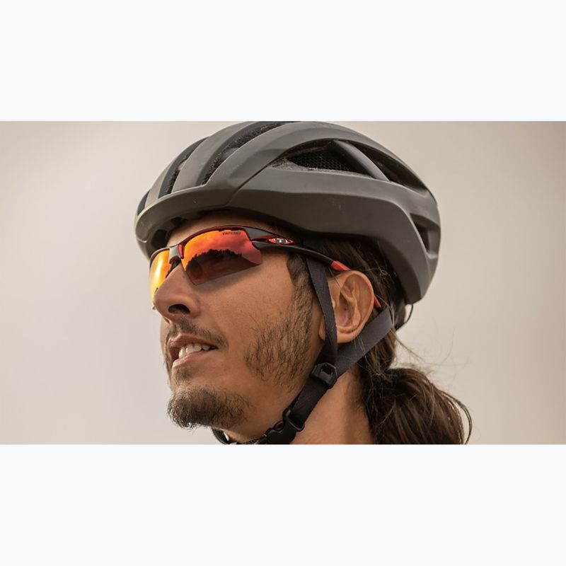 Слънчеви очила Tifosi Crit Clarion Fototec black/red/clarion red 4