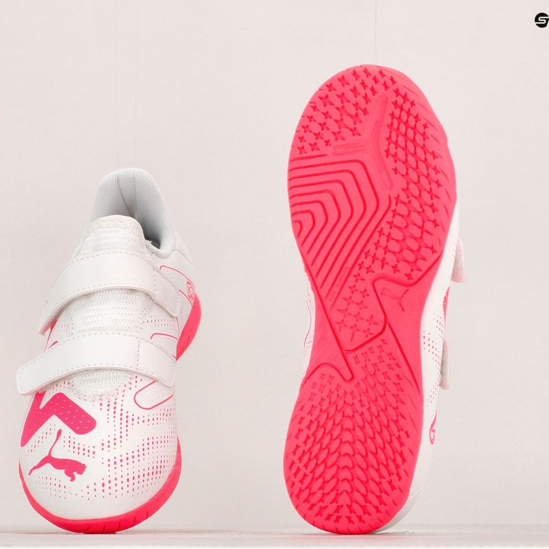 Детски футболни обувки PUMA Future Play IT V Jr puma white/fire orchid 15