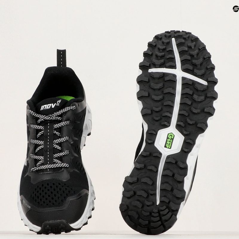Дамски обувки за бягане Inov-8 Parkclaw G280 black/white 20