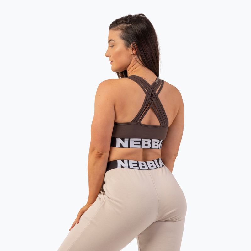 NEBBIA Medium Impact Cross кафяв фитнес сутиен 2