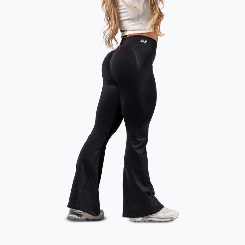 Дамски тренировъчен клин NEBBIA Flow Seamless High Waist Sculpting Flared Black 3
