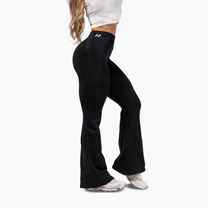 Дамски тренировъчен клин NEBBIA Flow Seamless High Waist Sculpting Flared Black 4