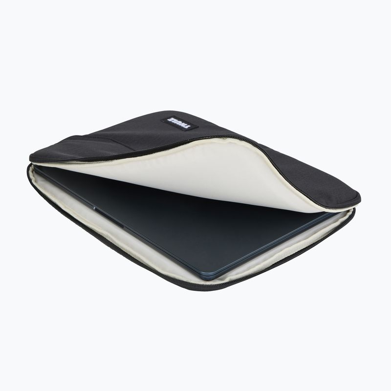 Калъф за MacBook Air 13“ Thule Lithos Sleeve black 7