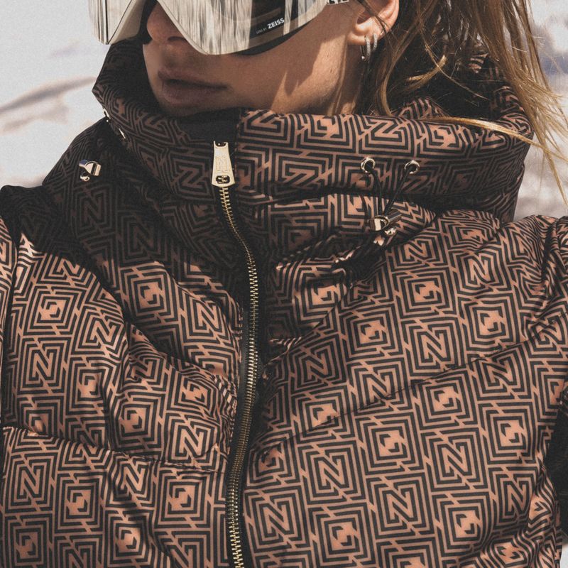 Дамско скиорско яке Nikkie Newport Logo camel 8