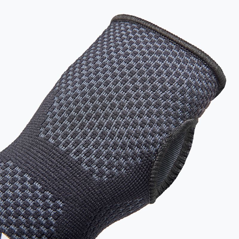 Стабилизатор на китка adidas Essential Wrist Support black 3