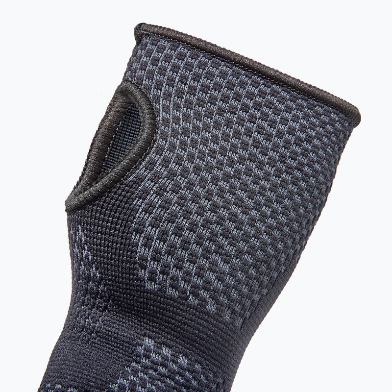 Стабилизатор на китка adidas Essential Wrist Support black 4