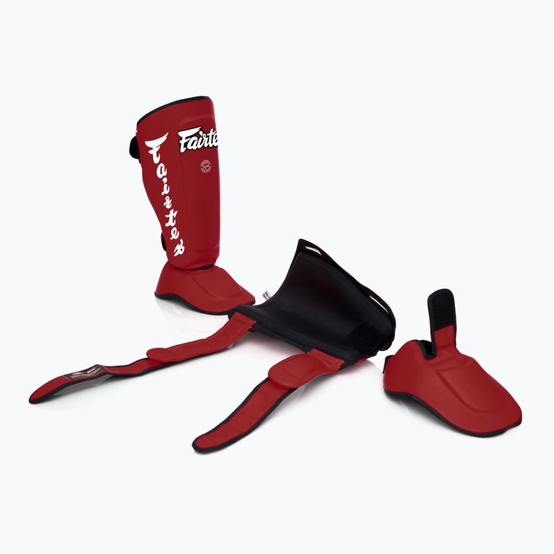 Разглобяеми подложки за пищяли Fairtex, наричани още протектори за пищяли. "Twister" червен 4