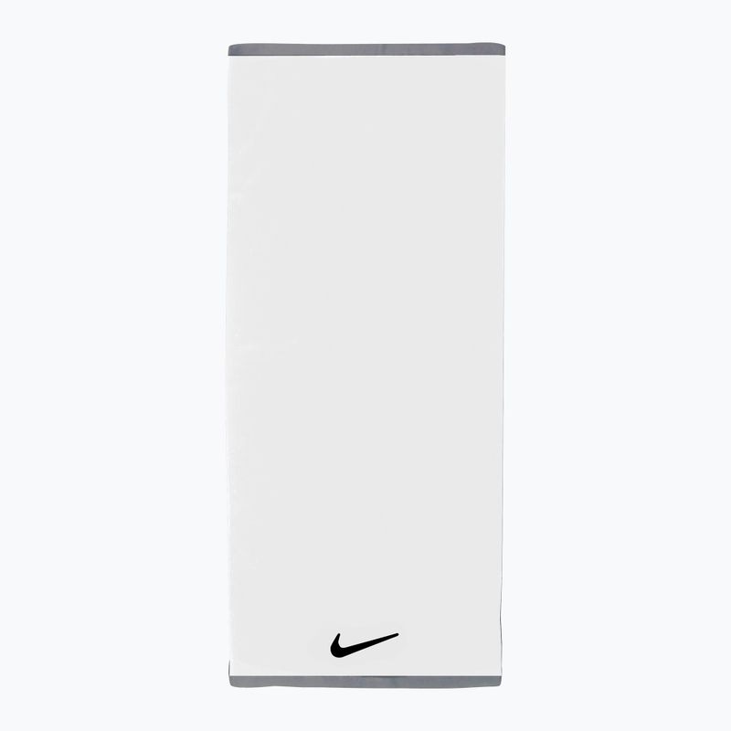 Nike Fundamental Голяма кърпа бяла N1001522-101 4