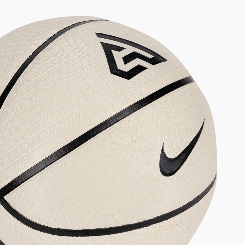 Баскетболна топка Nike Playground 8P 2.0 G Antetokounmpo pale ivory/black/black/black размер 7 4