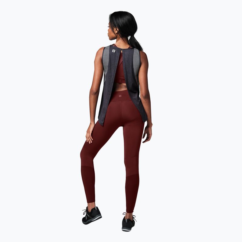 Дамски тренировъчен потник STRONG ID черен с отворен гръб Z1T02517 4