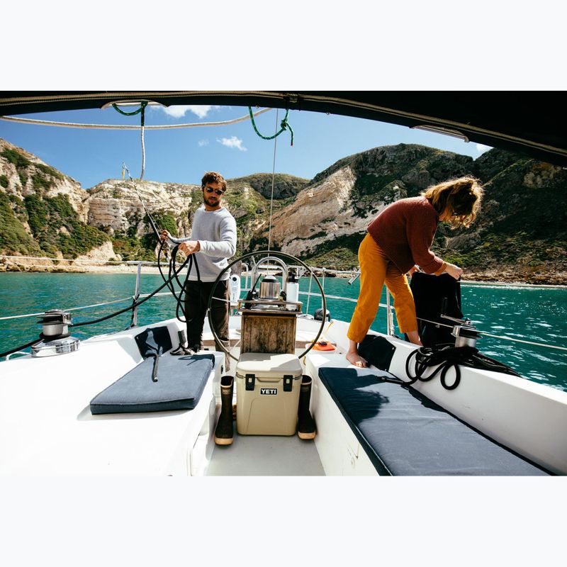 Туристически хладилник YETI Roadie 20 l тен 14