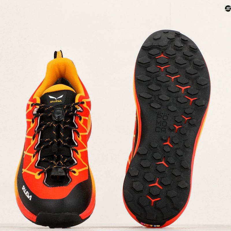 Детски обувки за трекинг Salewa Wildfire 2 Ptx red orange/gold 10
