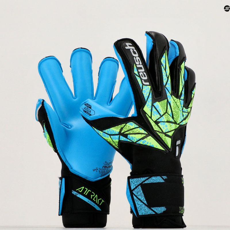 Вратарски ръкавици Reusch Attrakt Aqua Evolution черни/флуоресцентни/аква 8