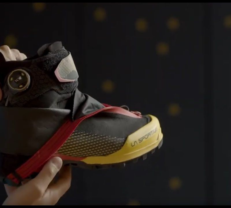 Мъжки планински обувки La Sportiva Aequilibrium Top GTX black/yellow 12
