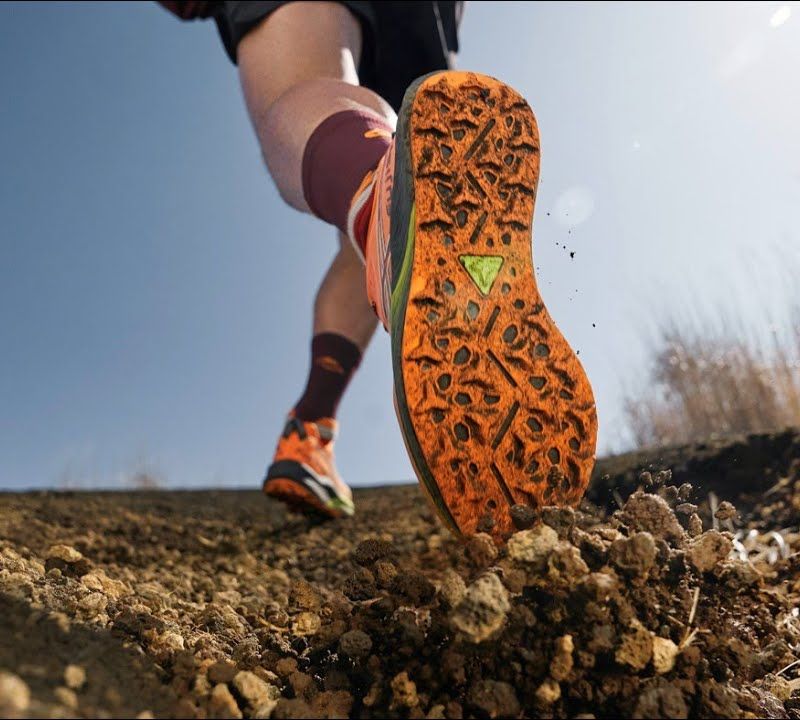 ASICS FUJISPEED 2 мъжки обувки за бягане ярко оранжево/антично червено 19