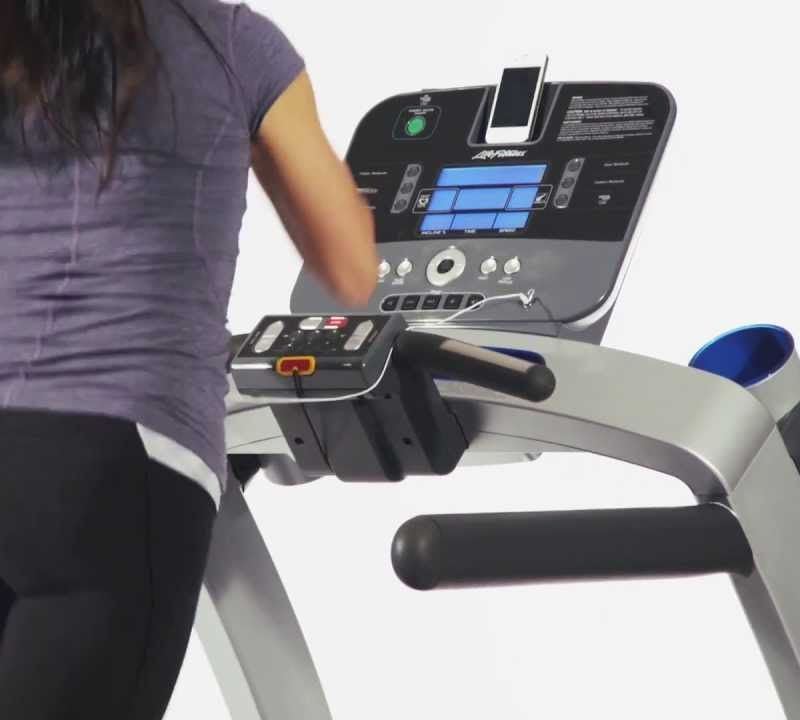 Life Fitness T5 Track електрическа бягаща пътека T5-XX01-0103_HCT5-000X-0103 5