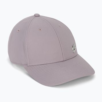 Шапка с козирка Nike Dri-Fit Club light violet ore/metallic silver