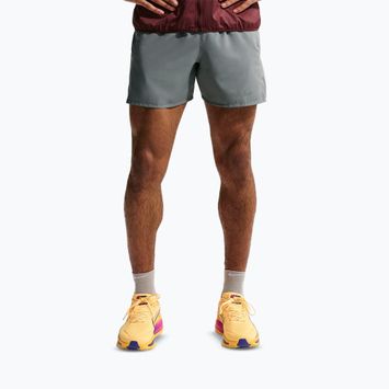 Мъжки къси панталони/шорти Nike Miler Dri-Fit Brief Lined 5" smoke grey/smoke grey