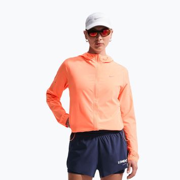 Дамско яке за бягане Nike Swift Repel Packable orange pulse
